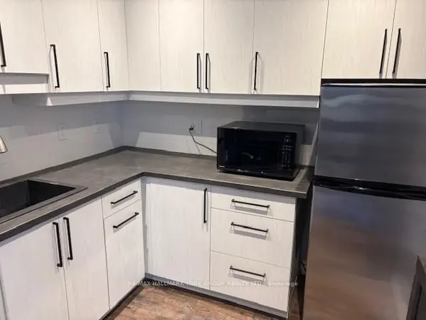 220 Industrial Pkwy S #27, Aurora, ON L4G 3V6