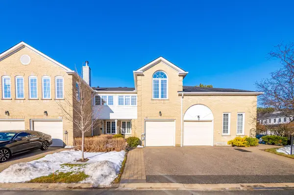 25 Heathcliffe SQ, Brampton, ON L6S 5R6