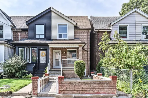 13 Silver AVE #Upper, Toronto W01, ON M6R 1X9