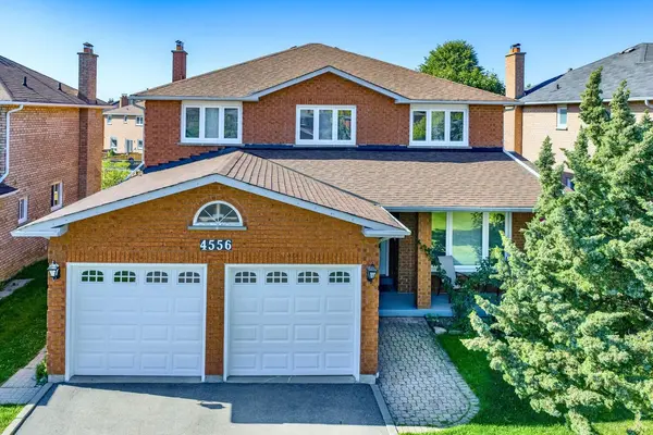 4556 Wainscot DR, Mississauga, ON L5V 1C7