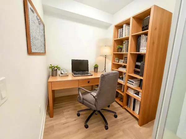 2333 Khalsa Gate #304, Oakville, ON L6M 0X7