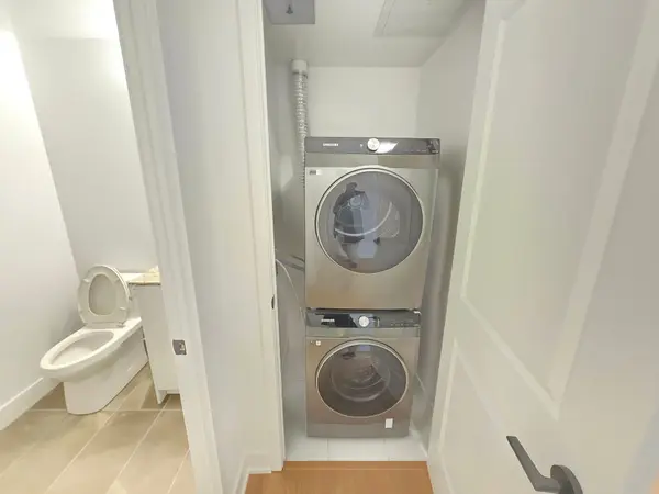 2333 Khalsa Gate #304, Oakville, ON L6M 0X7