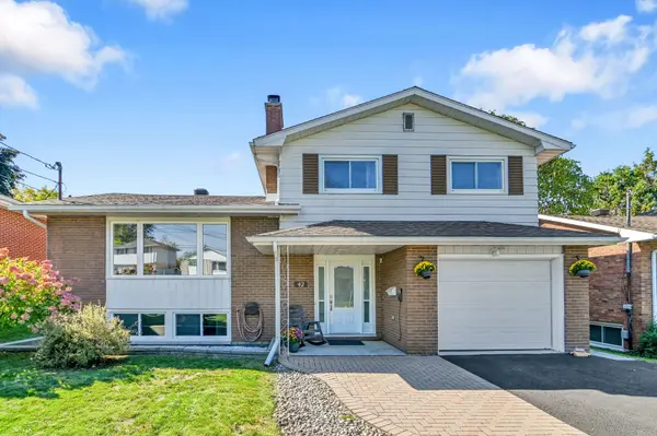 42 Davison AVE, Brockville, ON K6V 3C2