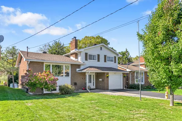 42 Davison AVE, Brockville, ON K6V 3C2