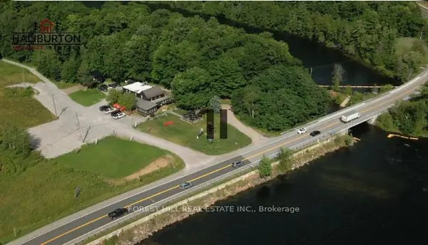 1014 Lois LN, Minden Hills, ON K0M 2L1