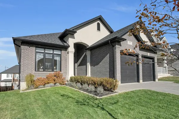 1928 Trailsway DR, London South, ON N6K 0K7