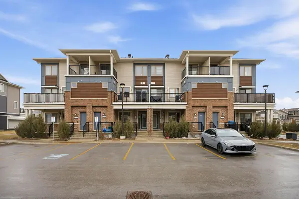 106 Lapland Private, Kanata, ON K2S 1B6