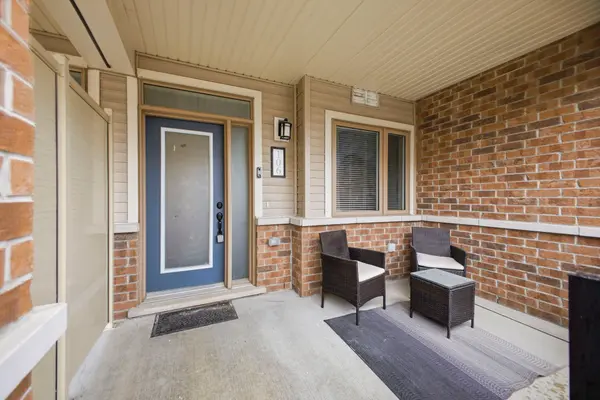 106 Lapland Private, Kanata, ON K2S 1B6