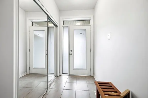 106 Lapland Private, Kanata, ON K2S 1B6