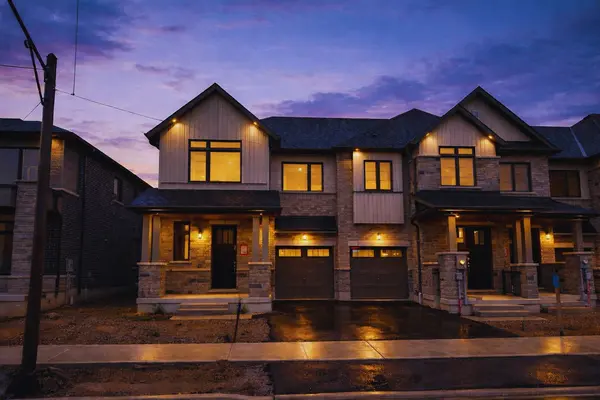 10 Molnar CRES, Brant, ON N3T 0X3