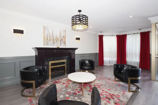 255 Keats WAY #701, Waterloo, ON N2L 6N6