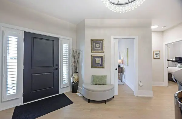 1566 Ed Ervasti LN, London South, ON N6K 5R7