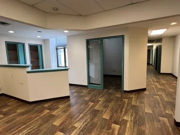 349A George ST N #206, Peterborough, ON K9H 3P9