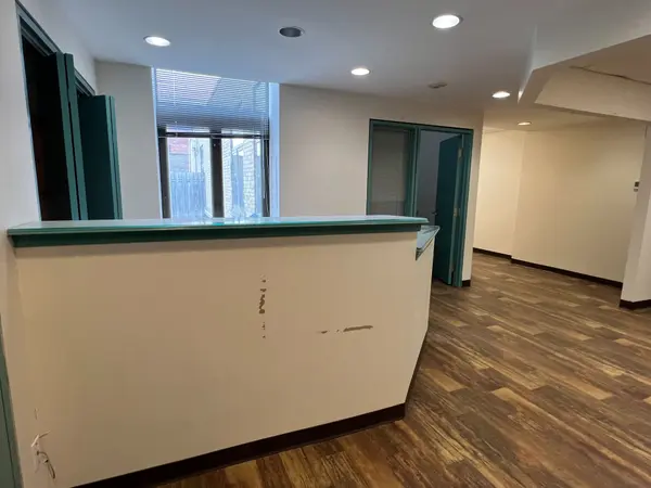 349A George ST N #206, Peterborough, ON K9H 3P9