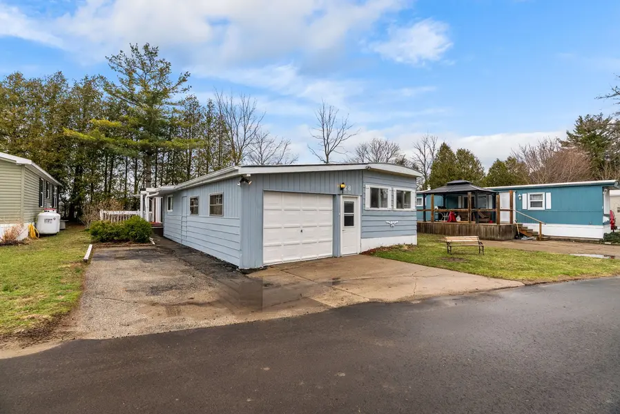 28 Sutton DR, Ashfield-colborne-wawanosh, ON N7A 3Y3