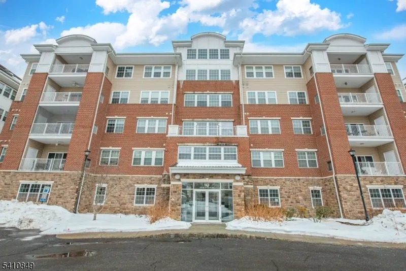 10323 Warrens Way, Wanaque Boro, NJ 07465