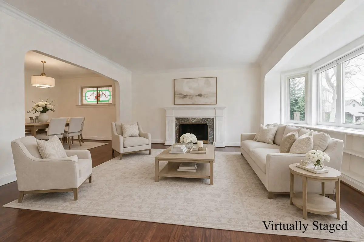 2 Wingate PL, Toronto C04, ON M5N 2R1