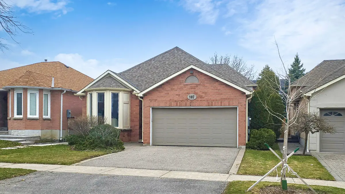 107 Roseborough CRES, Vaughan, ON L4J 4V2