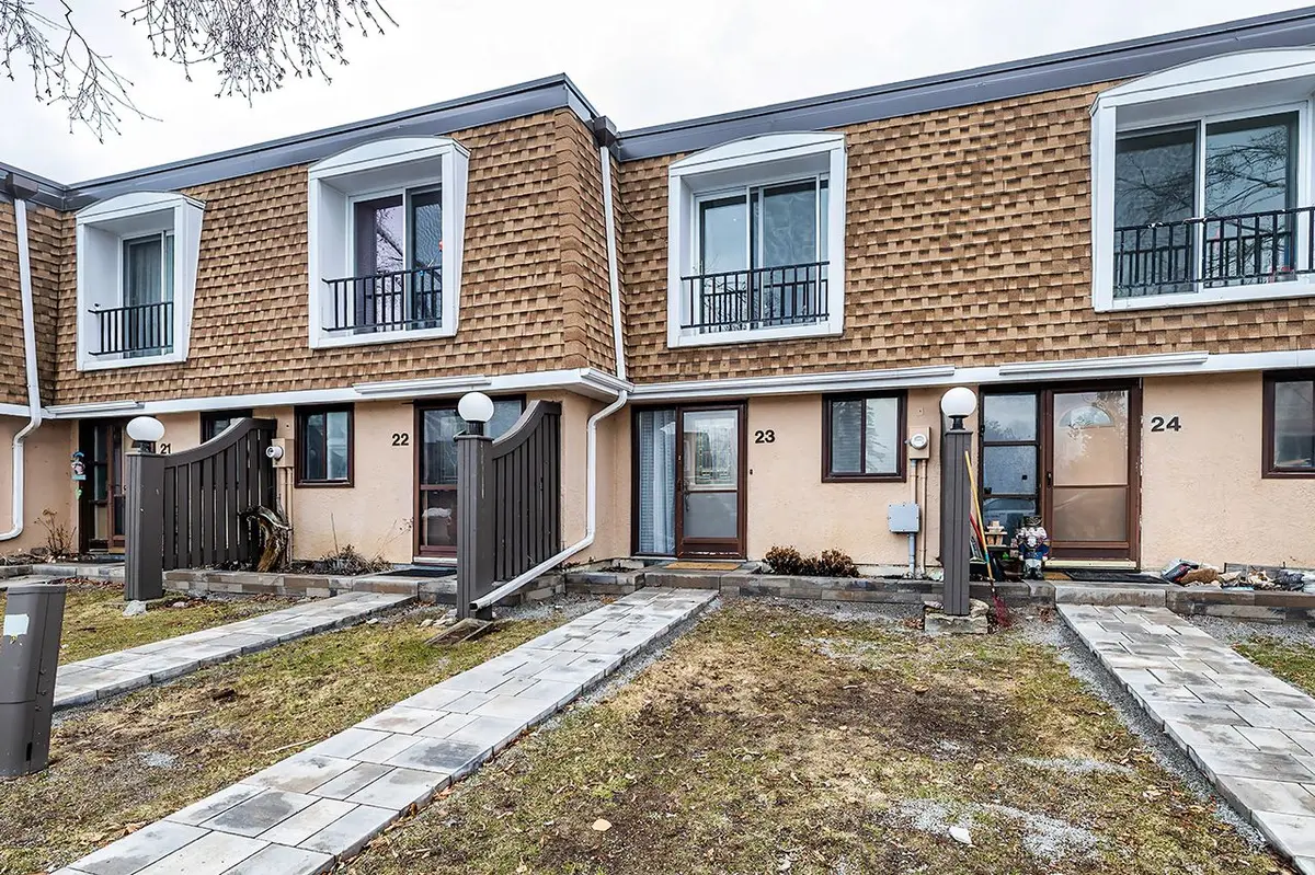 2 Paradise BLVD #23, Ramara, ON L0K 1B0