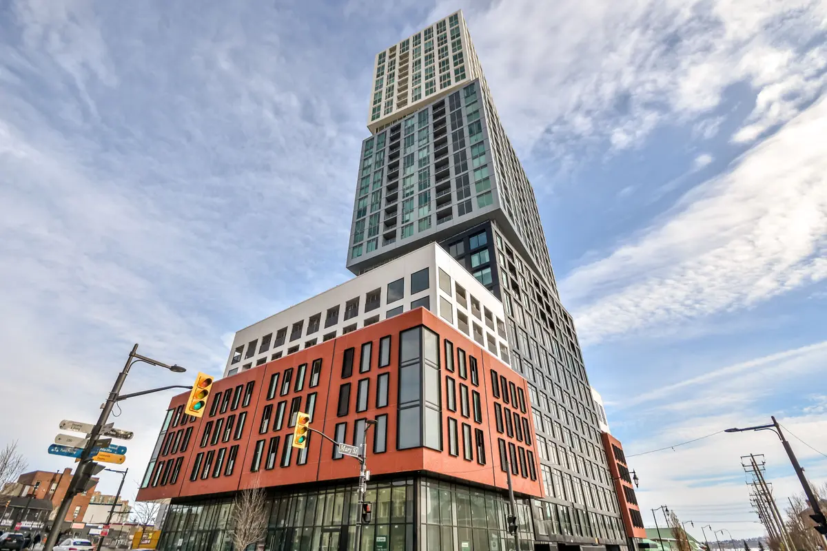 39 Mary ST #2502, Barrie, ON L4N 1S9