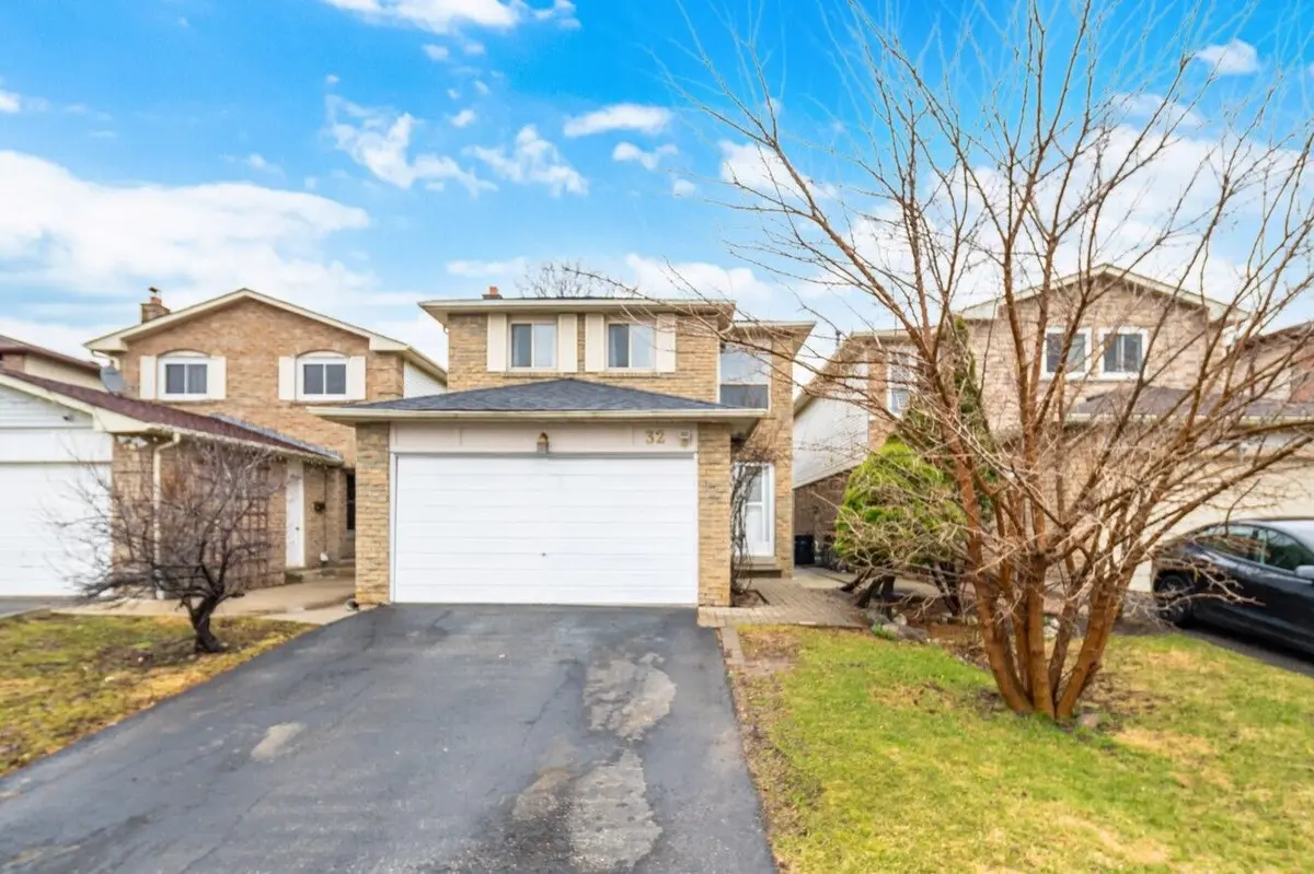 32 Dafoe CRES, Brampton, ON L6Y 2L2
