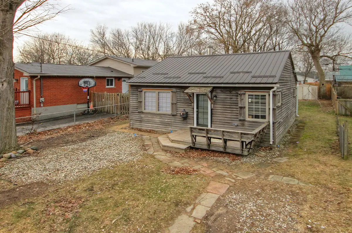 173 Elgin ST, London East, ON N5Z 2T7