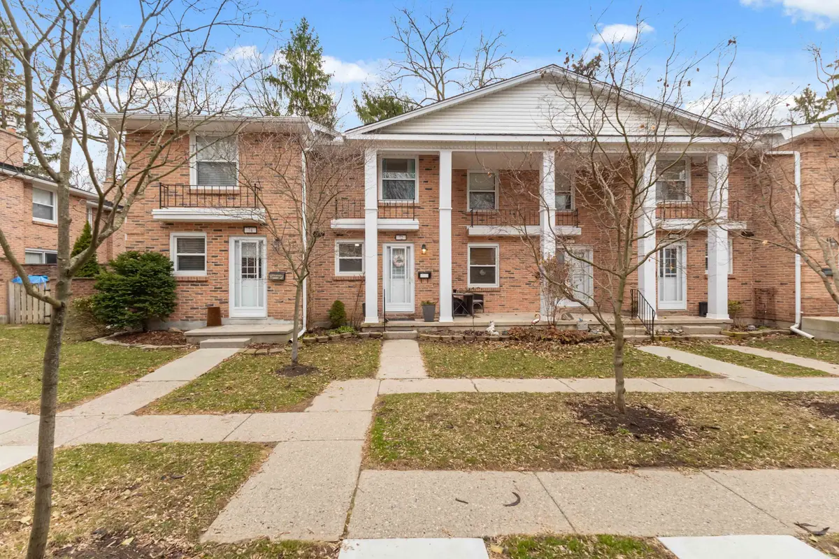 1385 Commissioners RD W #72, London South, ON N6K 1E2