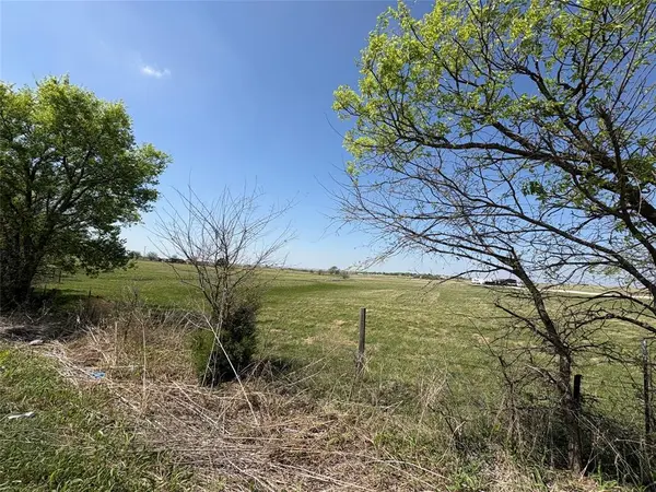 717 Smith Road, Ponder, TX 76259
