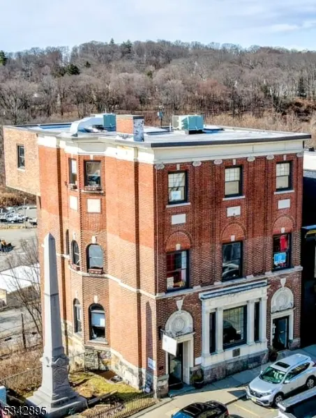 612 Main St, Boonton Town, NJ 07005