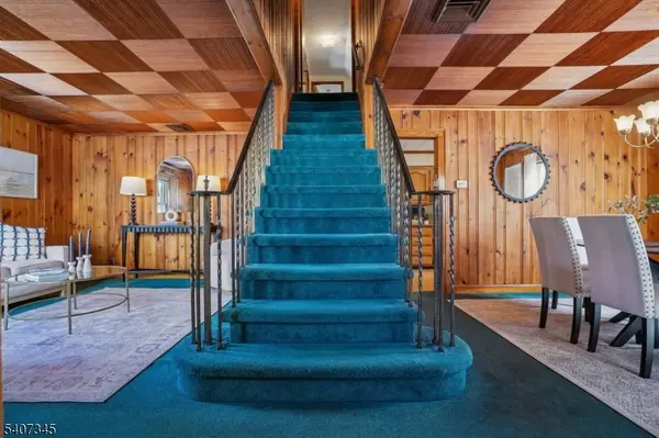 649 8Th St, Carlstadt Boro, NJ 07072