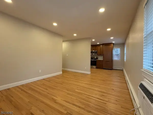 93 Centre St, Nutley Twp., NJ 07110