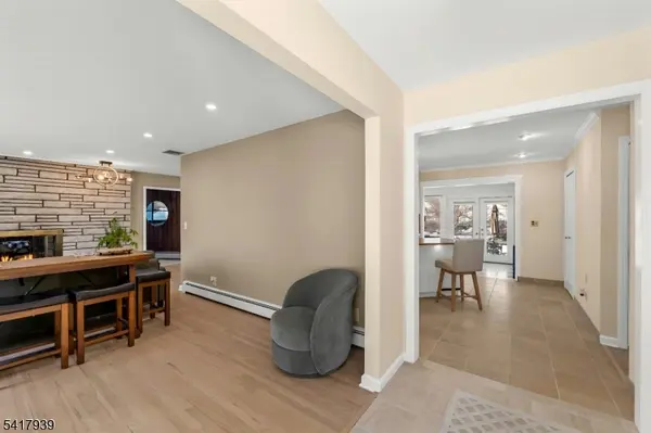 304 River Rd, East Hanover Twp., NJ 07936