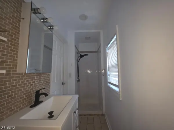 119 Columbus Pl #1, Roselle Park Boro, NJ 07204