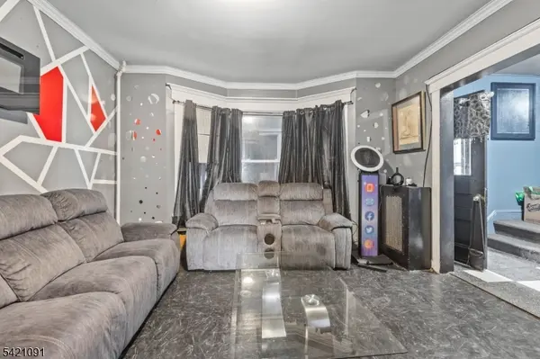 42 Mead St, Newark City, NJ 07106