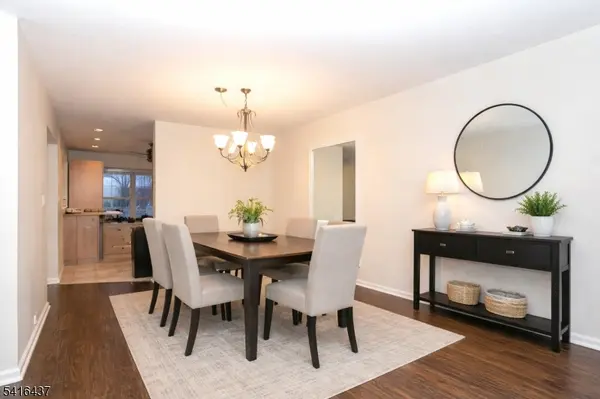 23 Primrose Ln, Mount Arlington Boro, NJ 07856