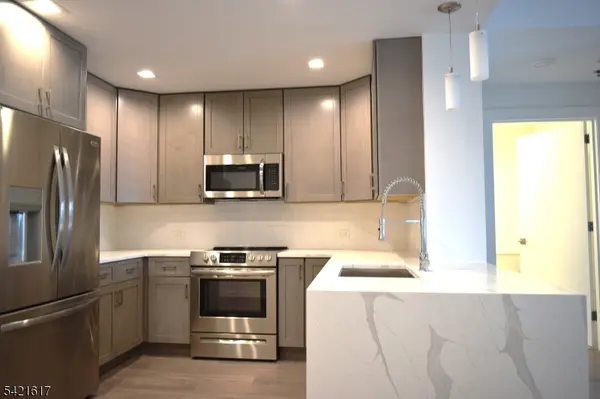 1 Carriage City Plz #920, Rahway City, NJ 07065