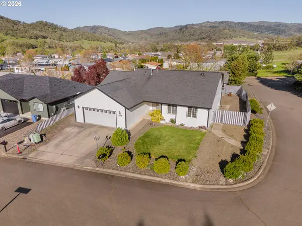 101 PLEASANT VIEW LOOP, Roseburg, OR 97471