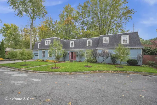 2502 Lee DR, Bay City, MI 48708