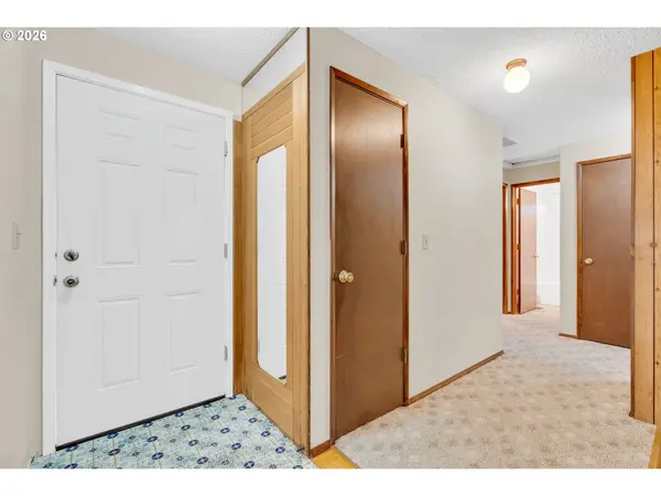 211 SW ROYAL CT, Gresham, OR 97030