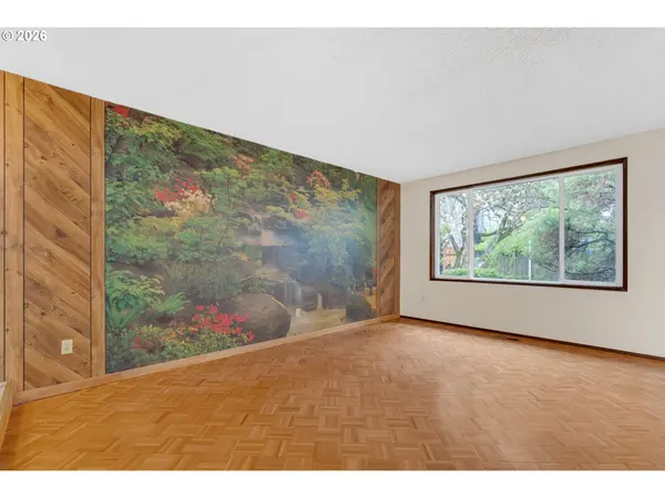 211 SW ROYAL CT, Gresham, OR 97030