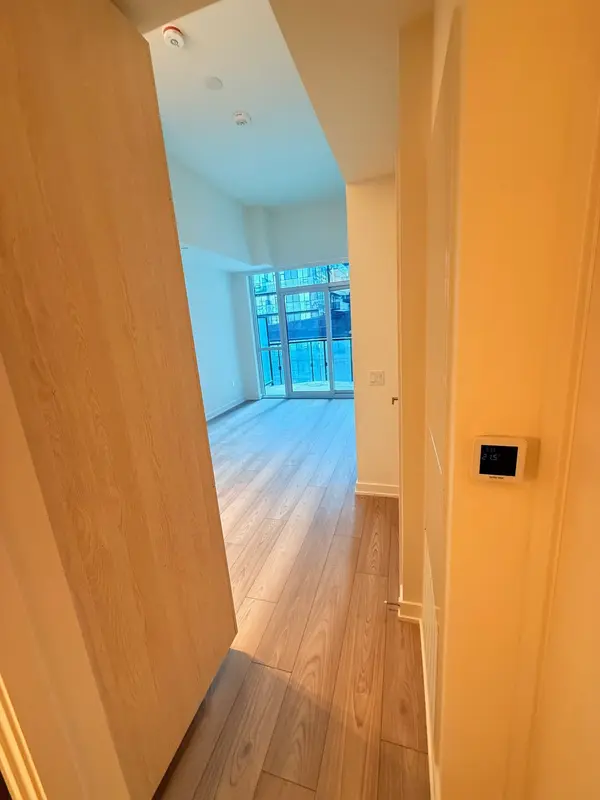 110 Broadway AVE #601, Toronto C10, ON M4P 1V7