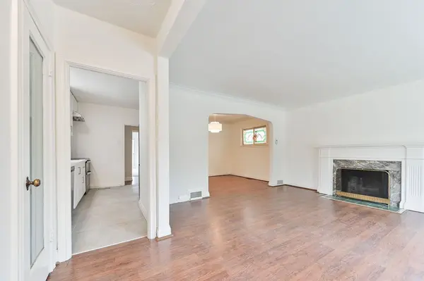 2 Wingate PL, Toronto C04, ON M5N 2R1