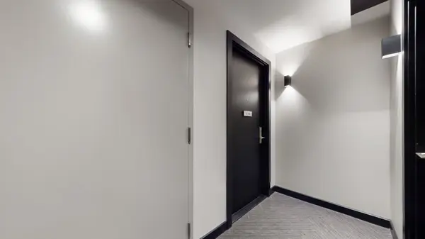 8 Eglinton AVE E #2701, Toronto C10, ON M4P 0C1