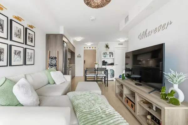 585 Bloor St N/A E #2019, Toronto C08, ON M4W 0B3