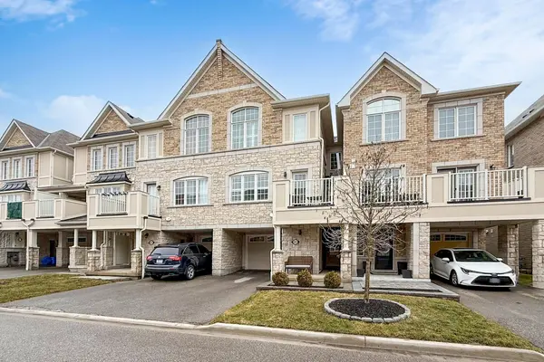 2421 Fall Harvest CRES, Pickering, ON L1X 0G1