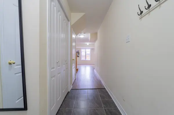 1518 Shepway Mews, Pickering, ON L1X 0C7