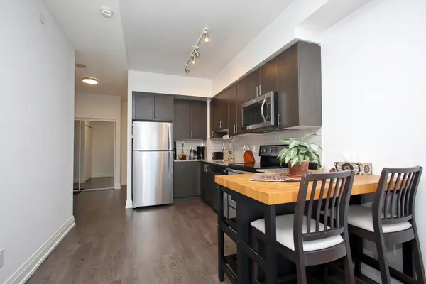 3700 Highway 7 RD #901, Vaughan, ON L4L 0G4