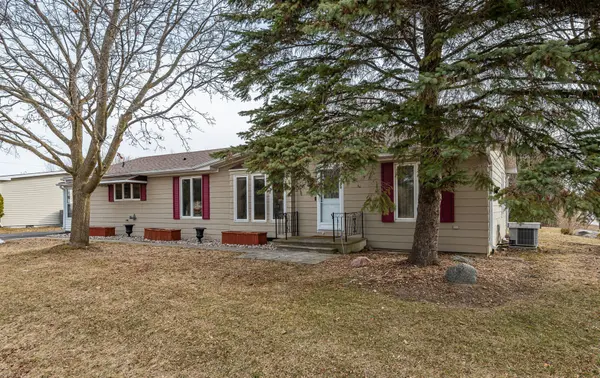 50 Juno CRES, Georgina, ON L0E 1R0