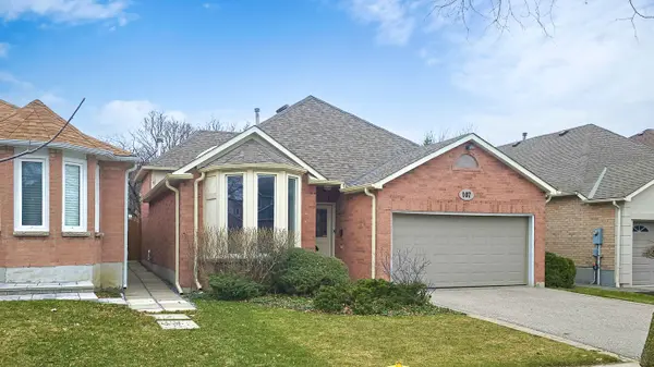 107 Roseborough CRES, Vaughan, ON L4J 4V2