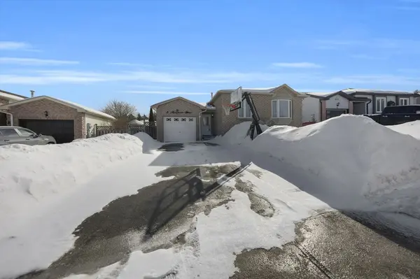 6 McQueen ST, Essa, ON L0M 1B0